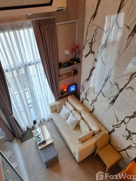 Homely Warm Family Abode Far from the Maddening Crowd