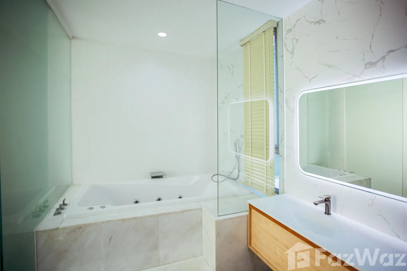 picture 2 bedroom 2 bathroom Northpoint luxury condominium for sale - 19/19