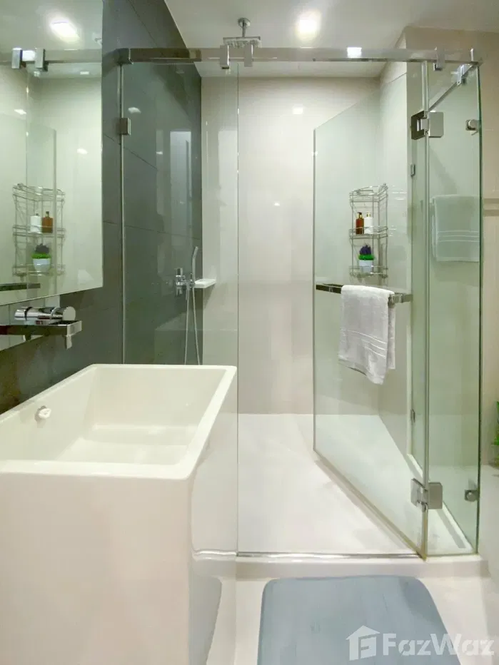 picture An Exclusive Investment: Splendid 43 SqM Condo in Prestigious Bangkok Area - 6/8