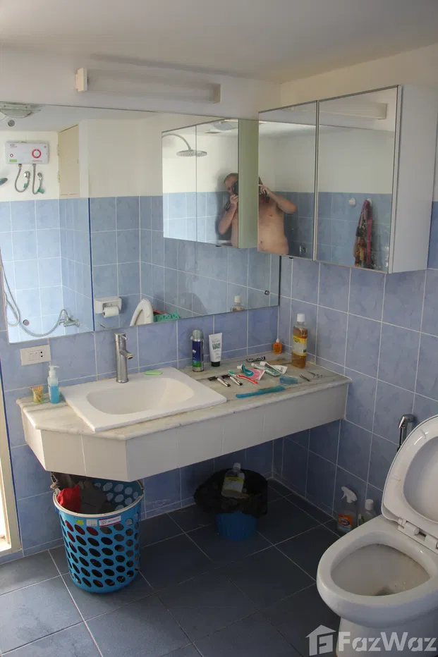 picture Ideal for Foreigners Quiet Swimming Pool Near Sukhumvit - 12/23