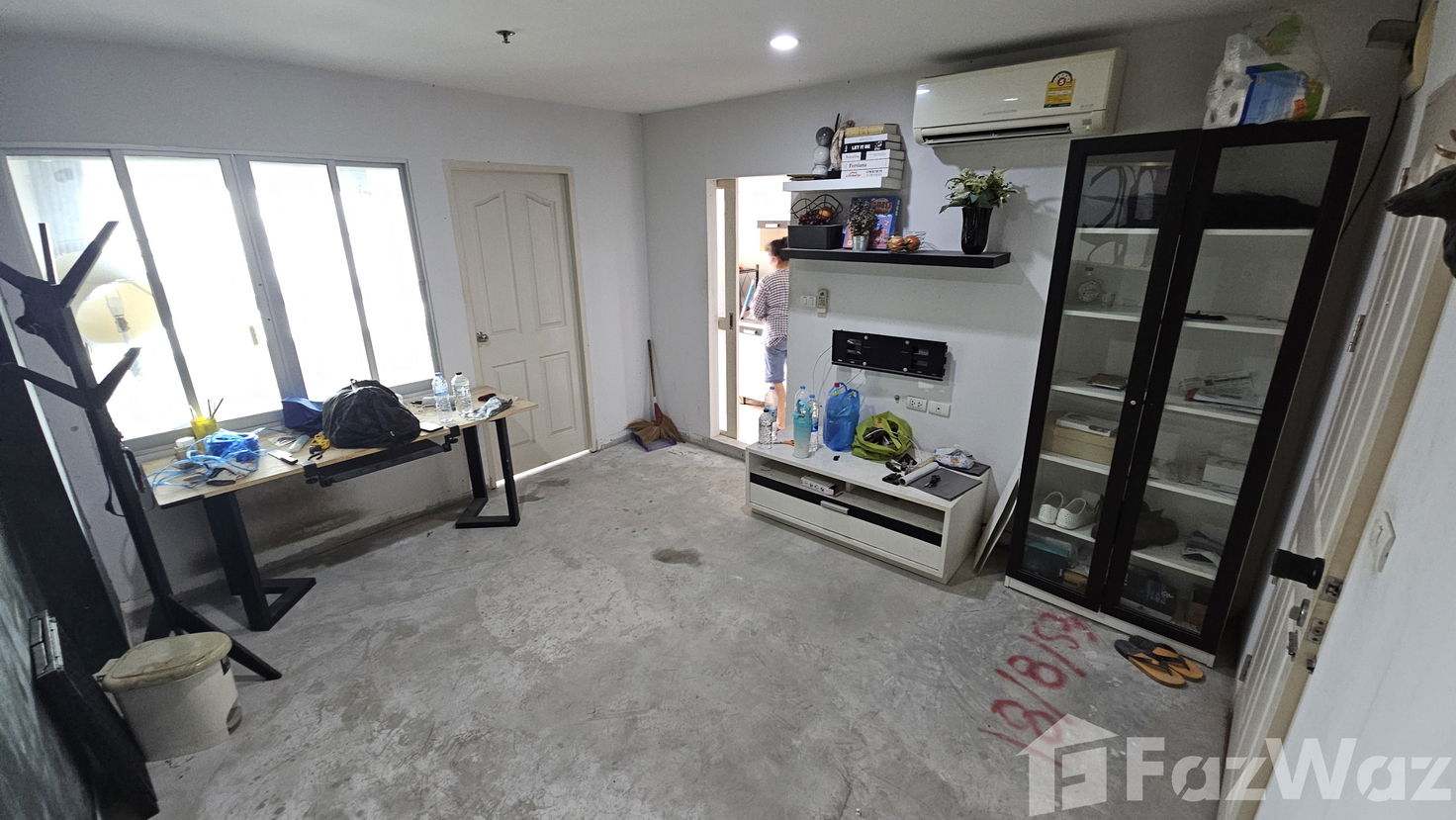 picture 1 Bedroom Condo for sale at The Niche Ratchada - Huay Kwang - 2/10