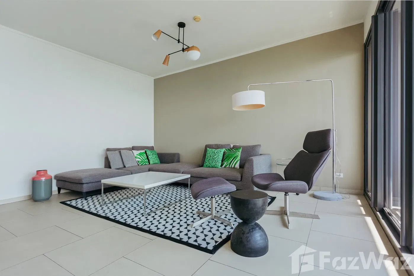 picture 2 Bedrooms, 2 Bathrooms ,Zire for Rent - Wongamat Beachfront - 7/17