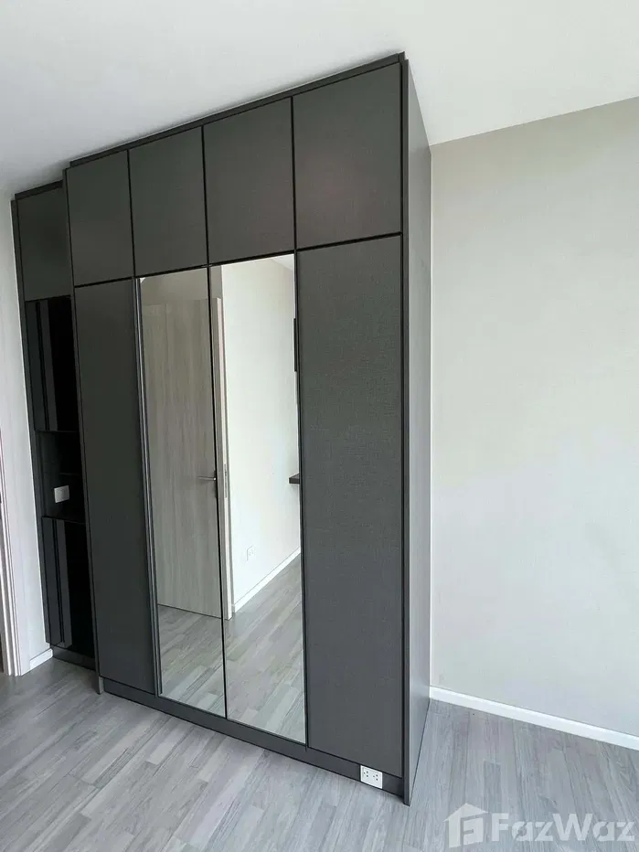 picture 2 Beds 2 Baths for Sell @333 Riverside - 8/11