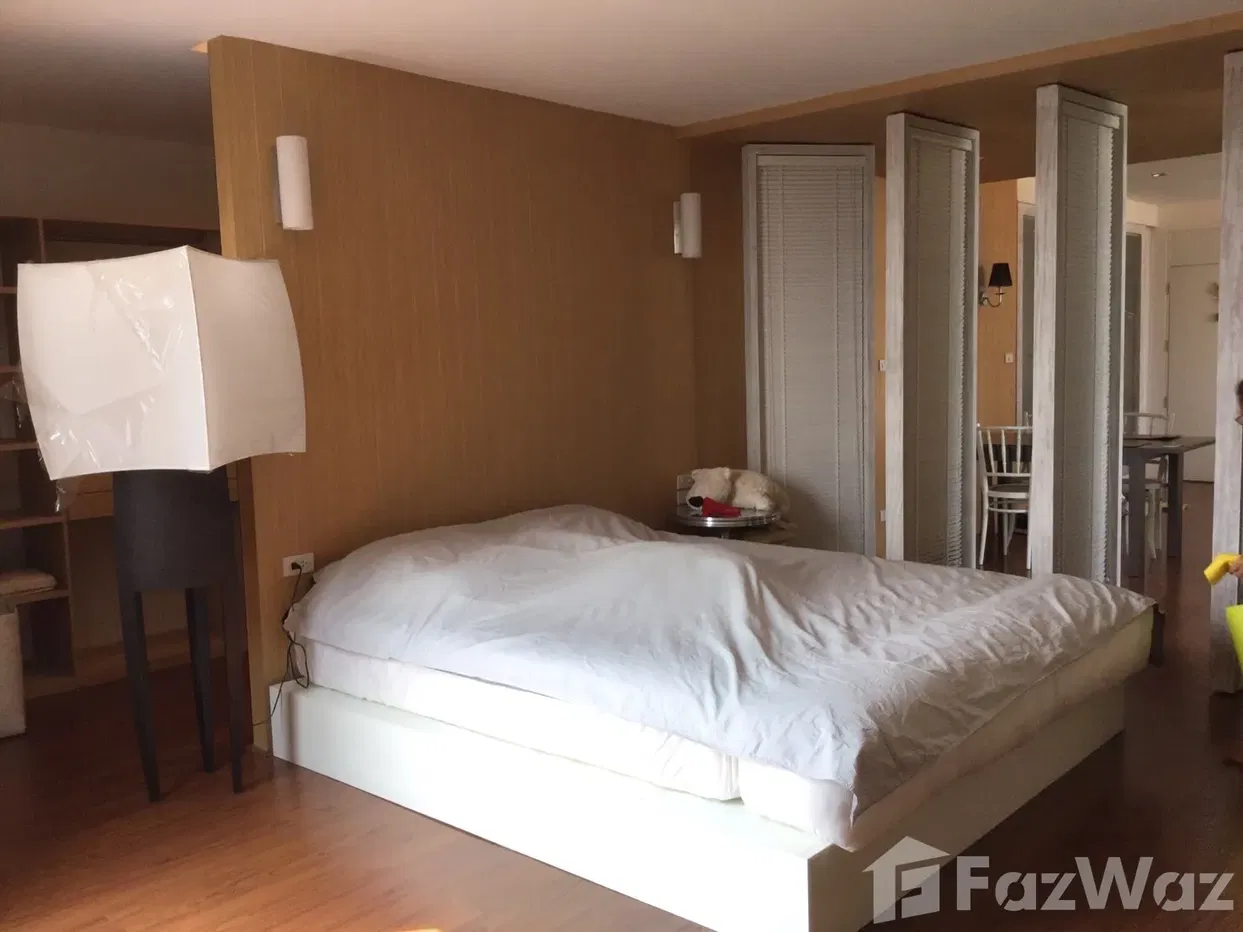 picture Tastefully furnished condo with access to main road - 5/13