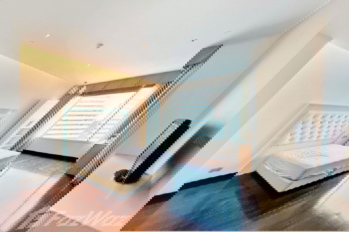 picture The Infinity Condominium - 11/15