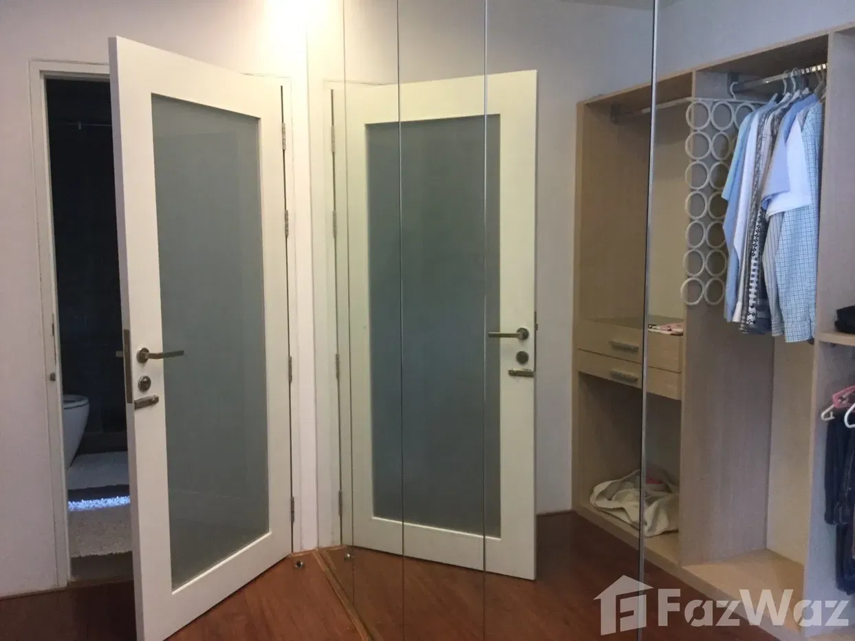 picture Tastefully furnished condo with access to main road - 13/13
