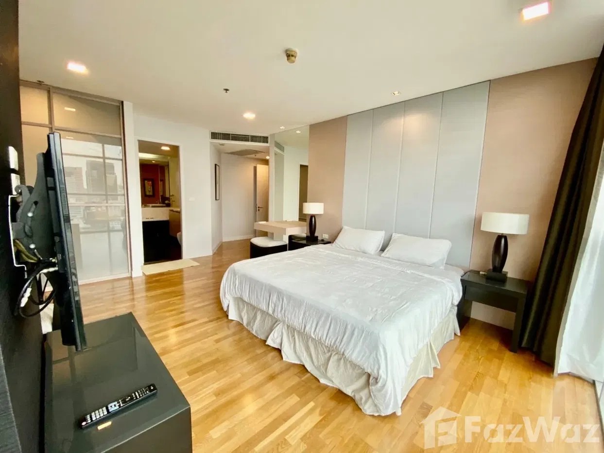 picture 2 Bedroom Condo for sale at Urbana Sathorn - 12/19