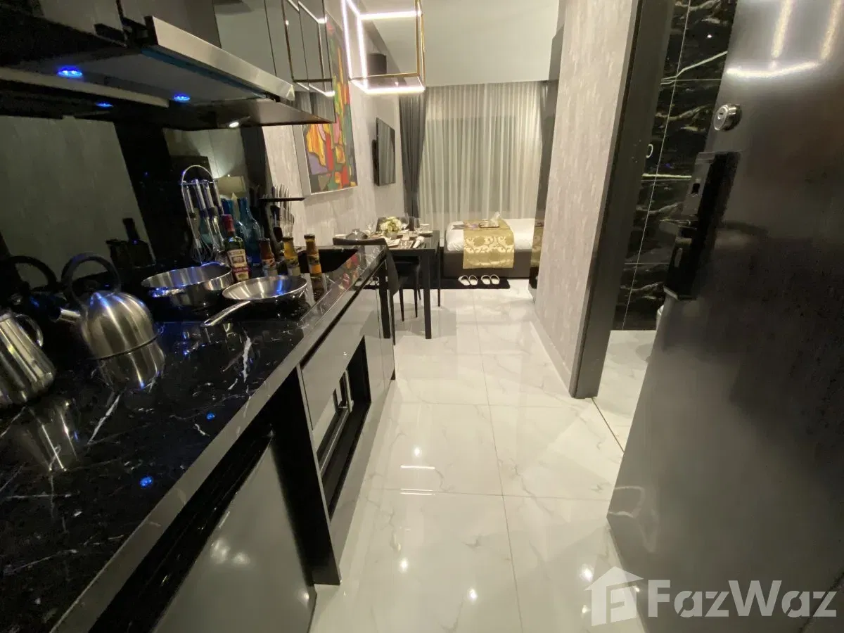 picture Luxury Sea View Condo Grand Solaire Pattaya priced below dev - 3/12