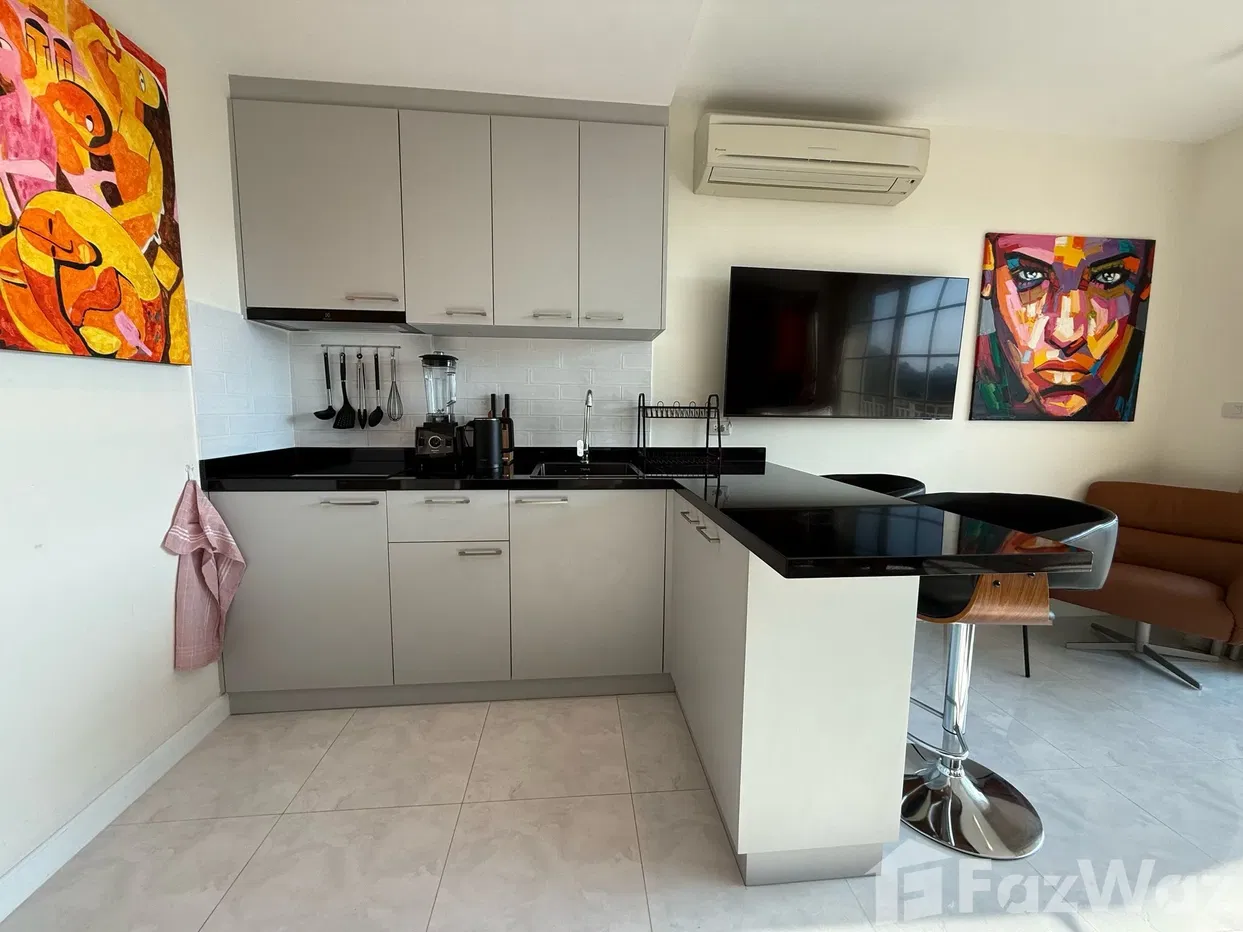 picture Newly Renovated 1 bed condo with Stunning Mountain Views - 9/67
