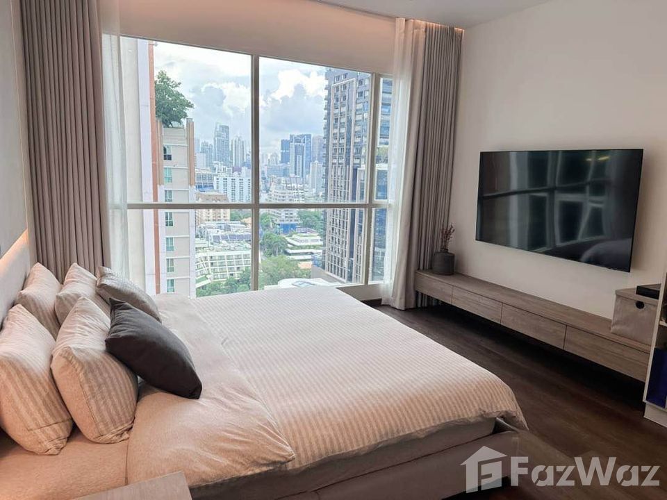 picture Big 1 Bed, 1 bath - 7/12
