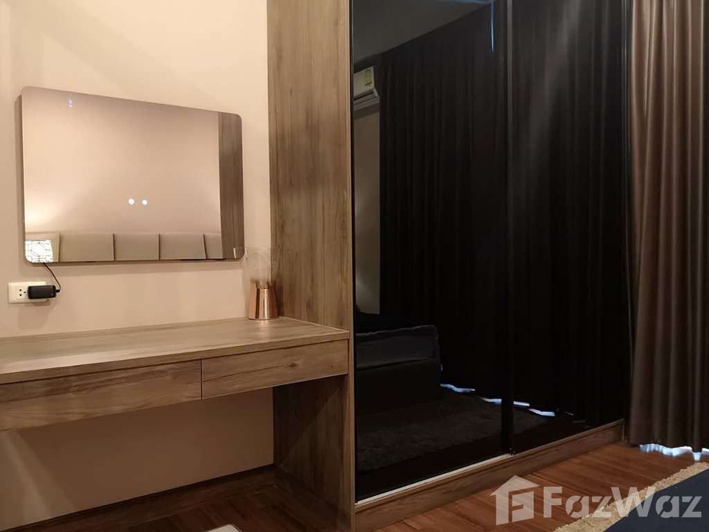 picture Mordern Studio Unit with Fantastic Views of the City - 12/14