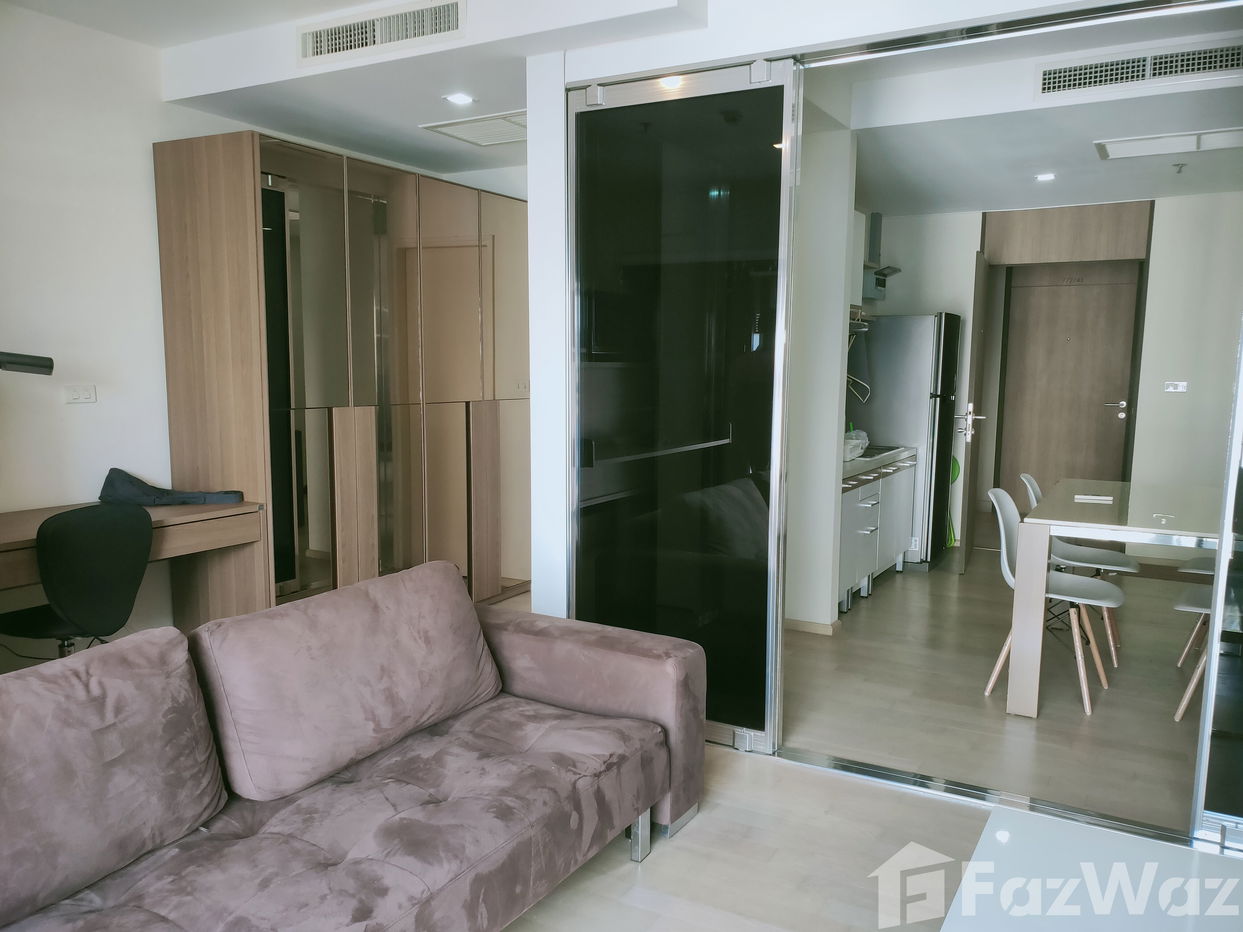 picture Studio Condo for sale at Noble Remix - 2/8