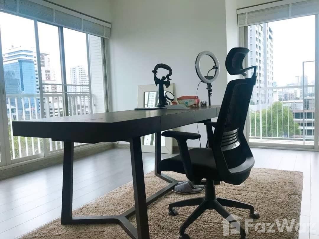 picture Newly Renovated - 5/6