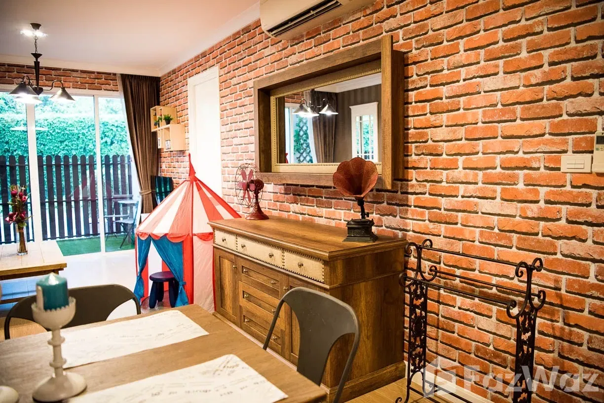 picture 2 Bedrooms unit near Cicada Market and Tamarind Market - 35/55
