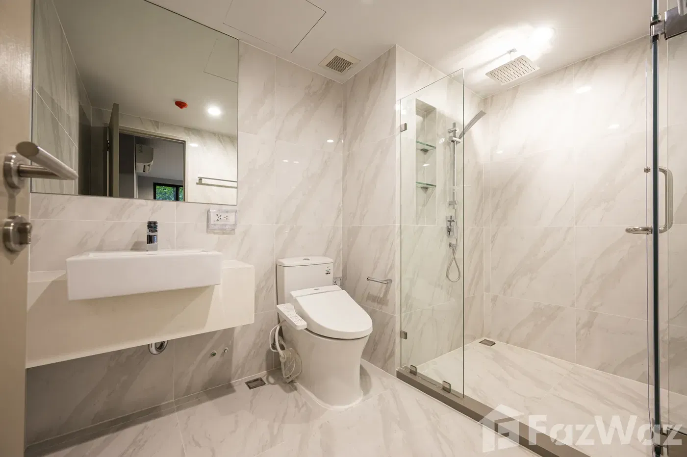 picture 2 Bedroom Condo for sale at Ideo Mobi Sukhumvit 40 - 16/17