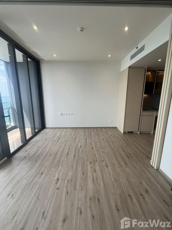 picture 1 Bedroom Beachfront Condo for Sale - 12/20