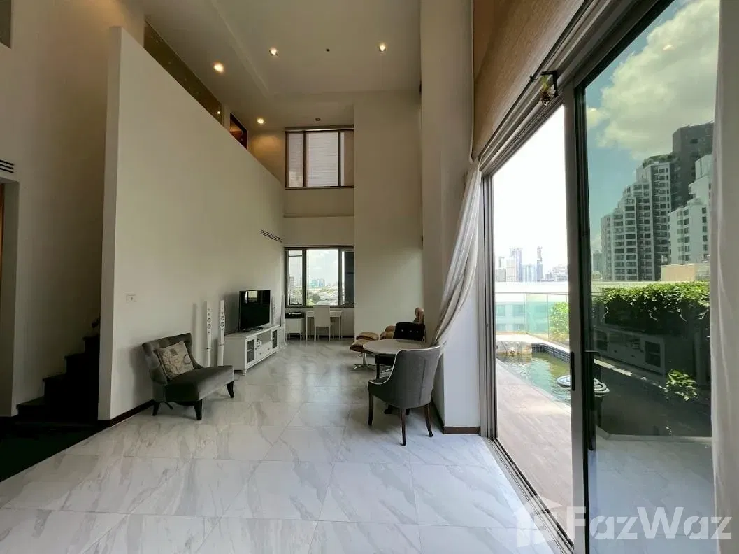 picture 2 Bedroom Condo for sale at Ashton Morph 38 - 2/11