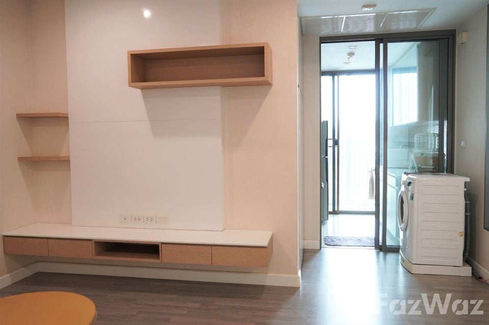 picture 1 Bedroom Condo for sale at The Room BTS Wongwian Yai - 2/15