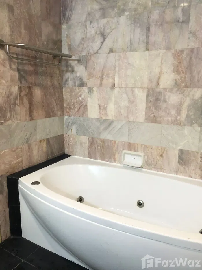 picture 2 Bedroom Condo for sale at Baan Ploenchit - 24/27