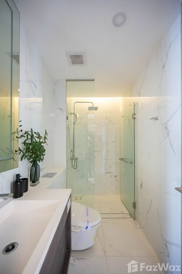 picture Siamese Exclusive Queens 2 bedrooms 2 bathrooms Show Unit - 14/16