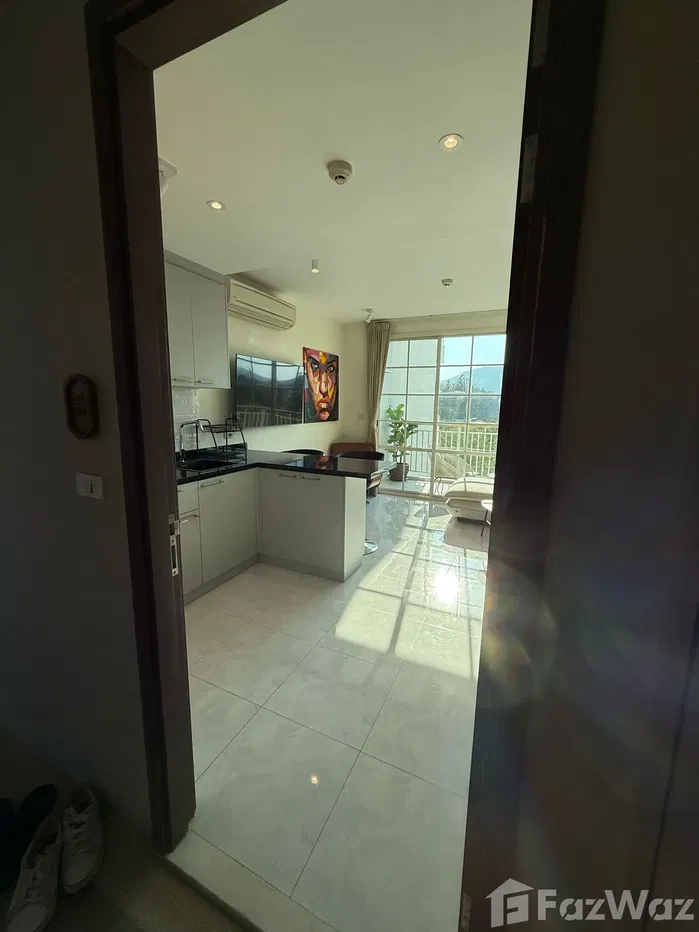 picture Newly Renovated 1 bed condo with Stunning Mountain Views - 4/67