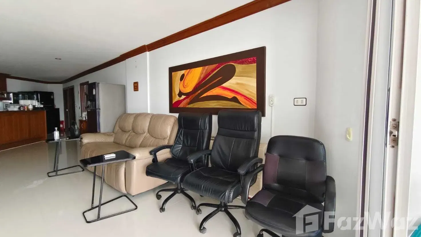 picture Prime Renovation Opportunity at Park Beach Condo - 2/6