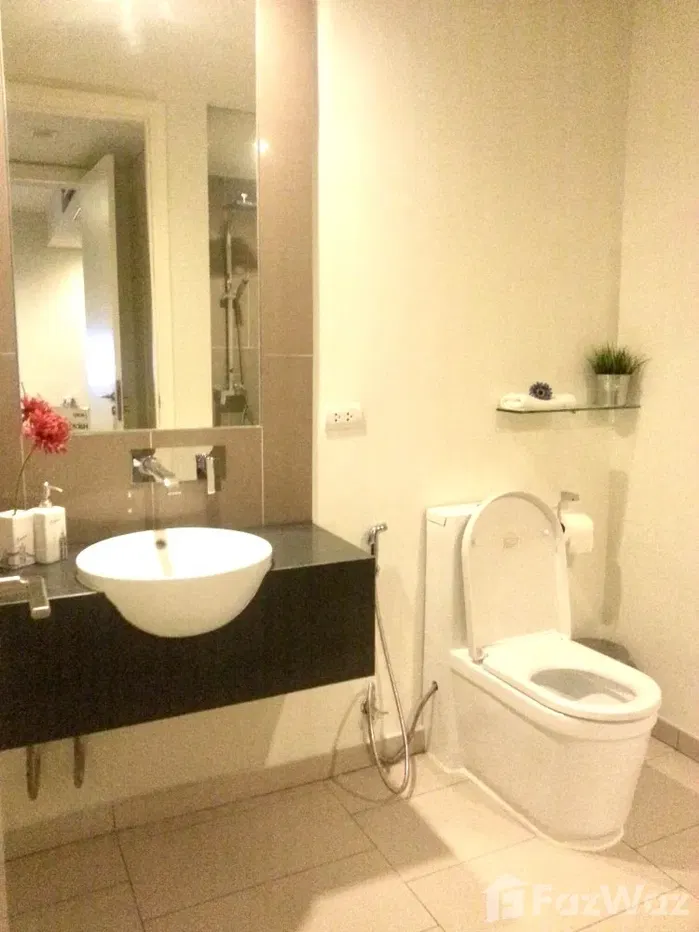 picture 1 Bed room for sale with tenant - 12/17