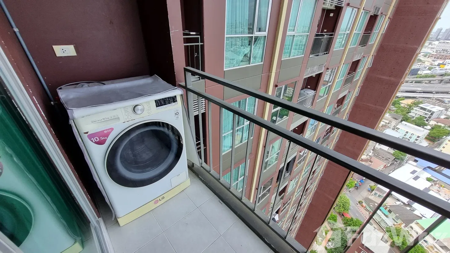 picture 3 Bedroom Condo for sale at Lumpini Place Ratchada-Sathu - 23/23