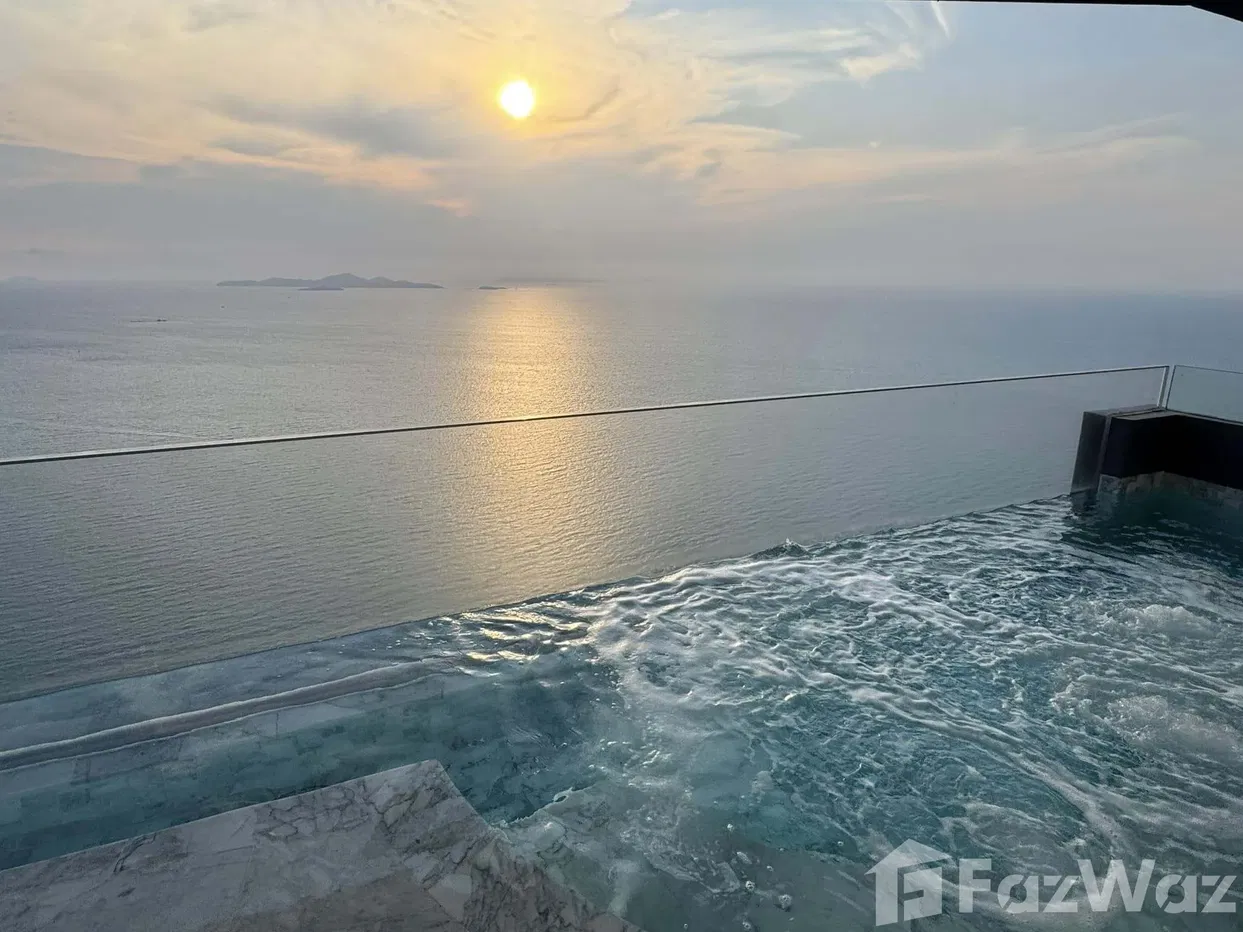 picture 1 Bedroom Beachfront Condo for Sale - 18/20