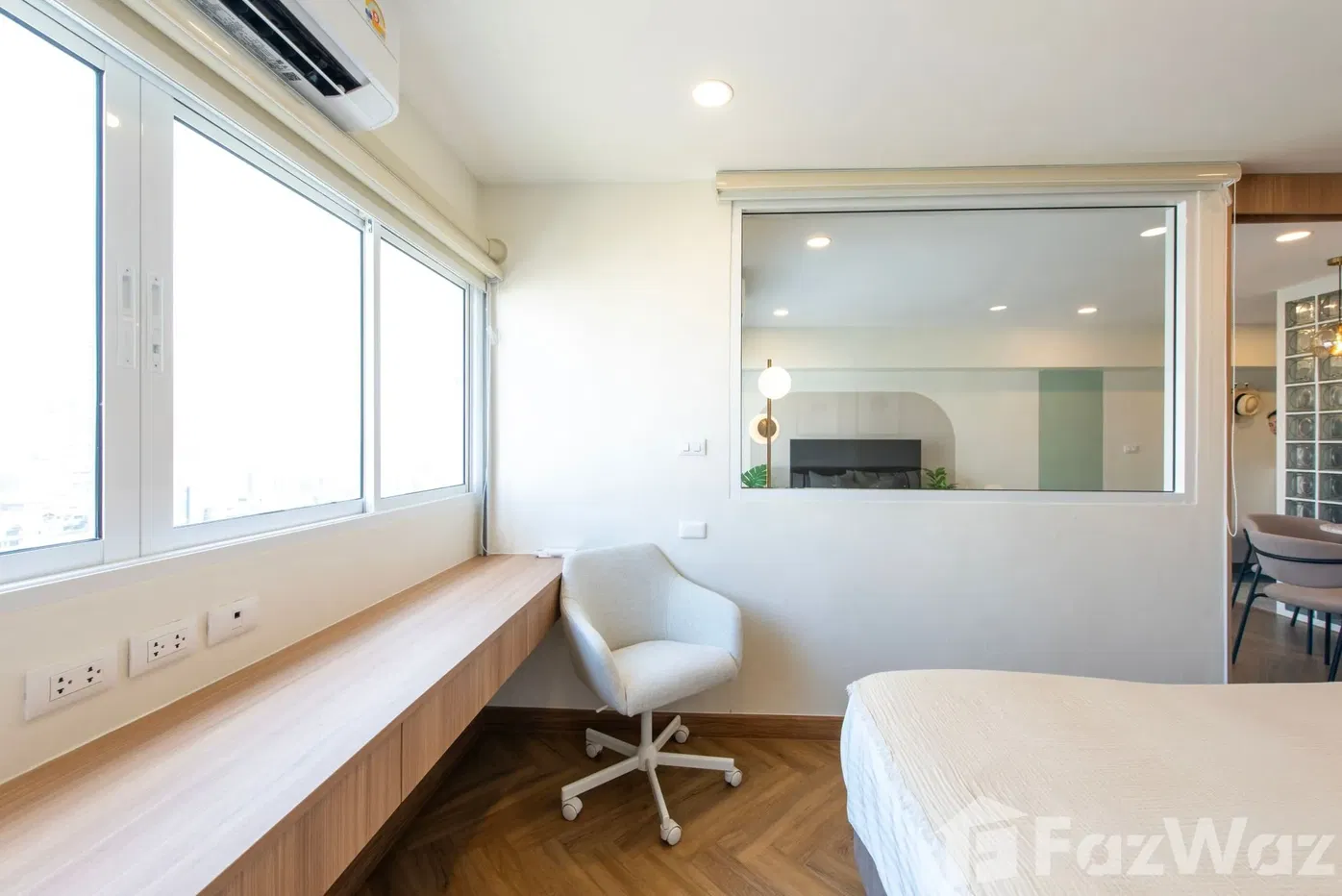picture Turnkey Condo in Thonglor – Ideal for Living or Investment - 8/12
