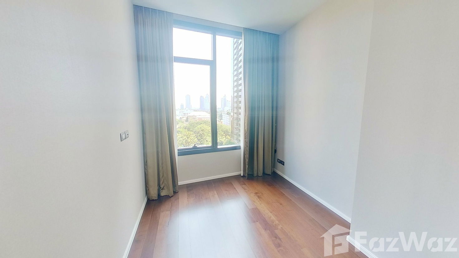 picture 2 Bedroom Condo for sale at The Diplomat 39 - 5/10