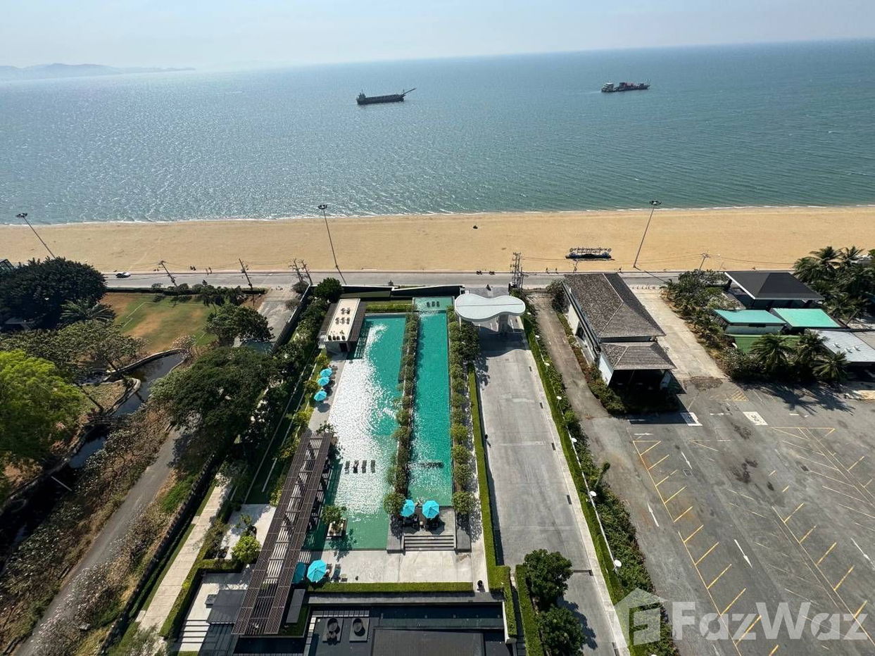 picture Reflection Jomtien Beach - 20/21