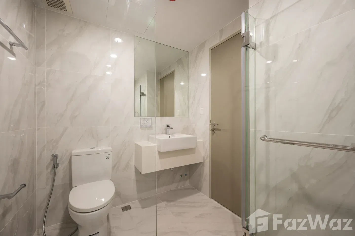 picture 2 Bedroom Condo for sale at Ideo Mobi Sukhumvit 40 - 15/17
