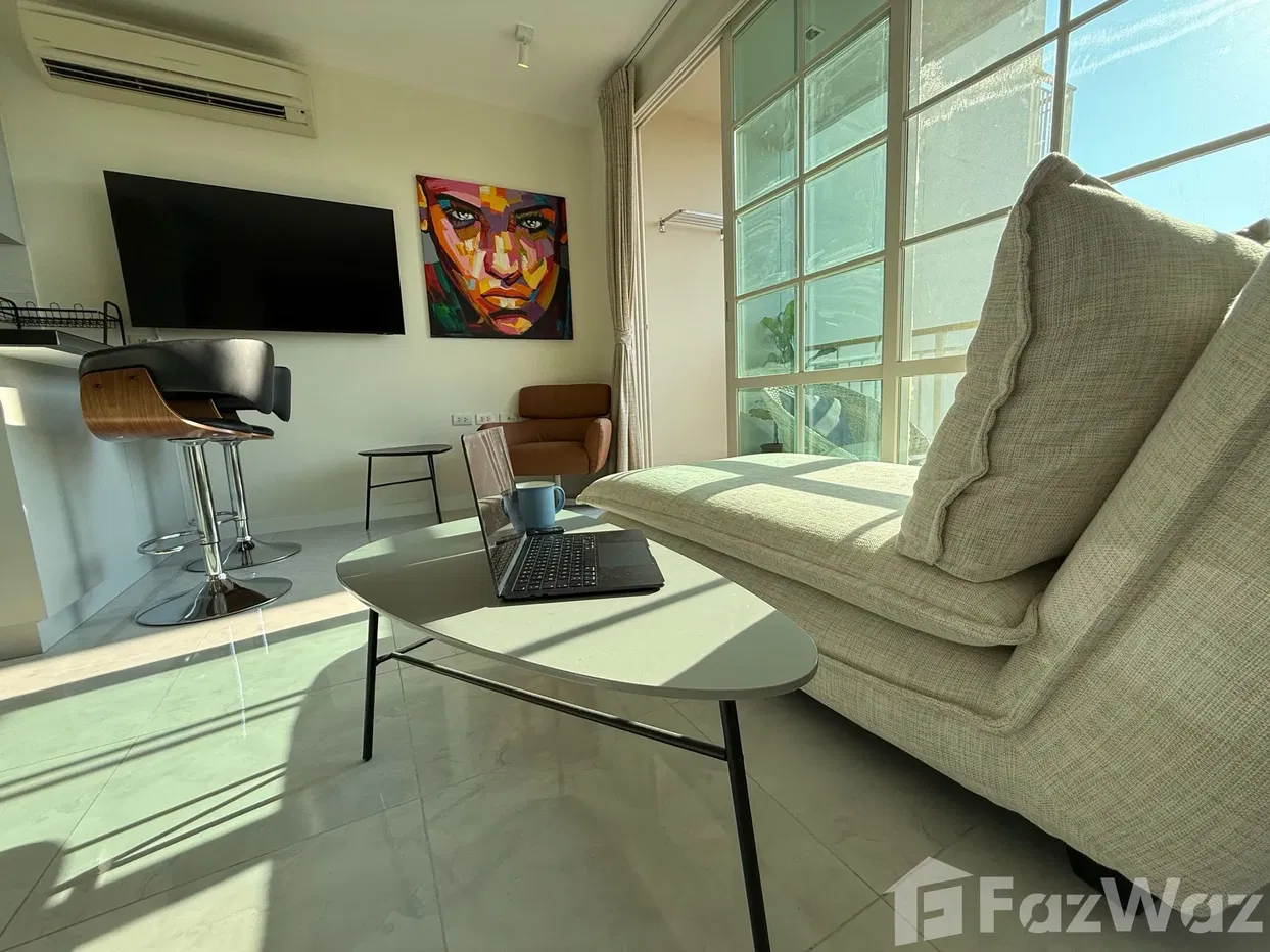 picture Newly Renovated 1 bed condo with Stunning Mountain Views - 24/67