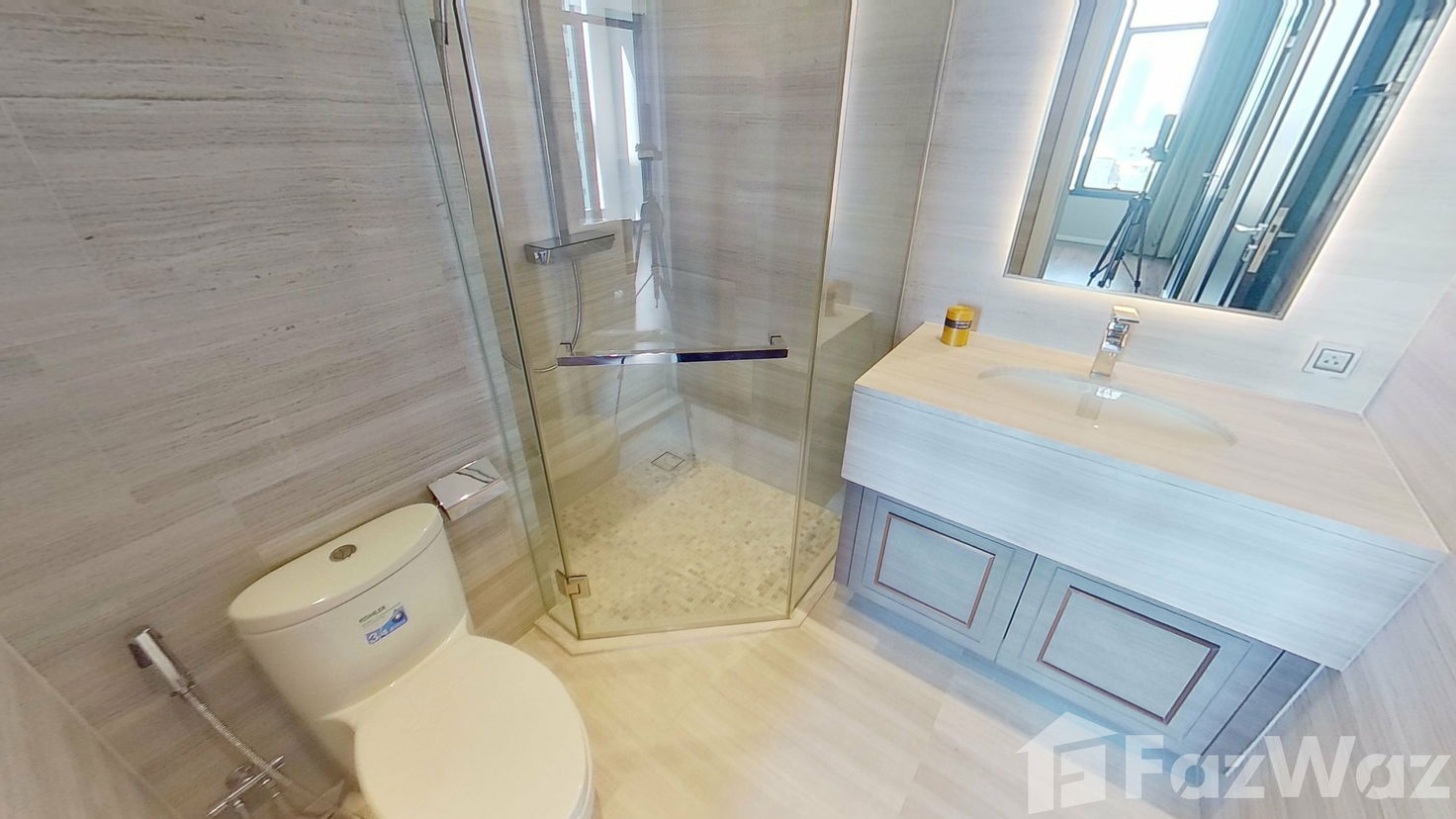 picture 2 Bedroom Condo for sale at The Diplomat 39 - 4/10