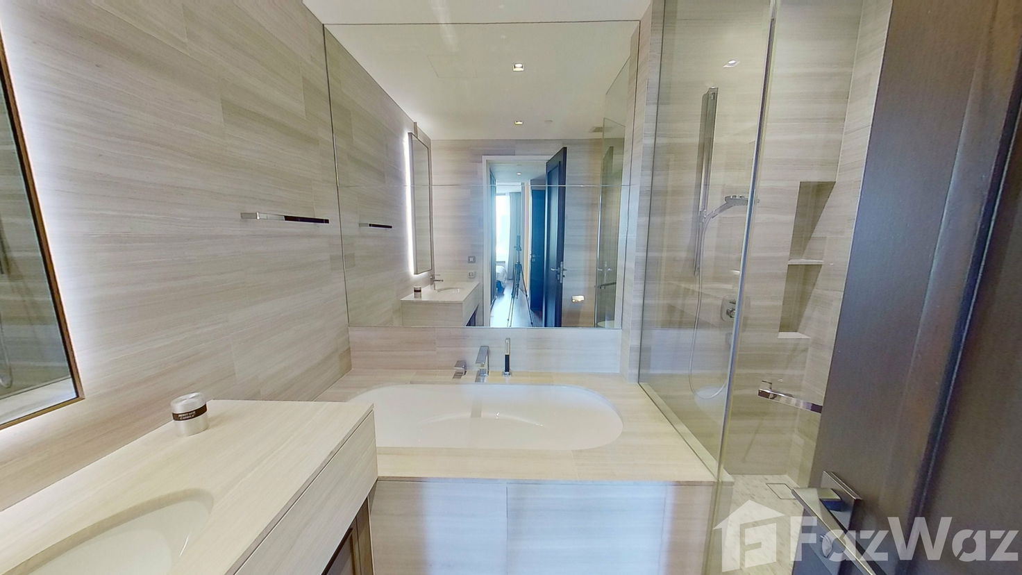 picture 2 Bedroom Condo for sale at The Diplomat 39 - 7/10