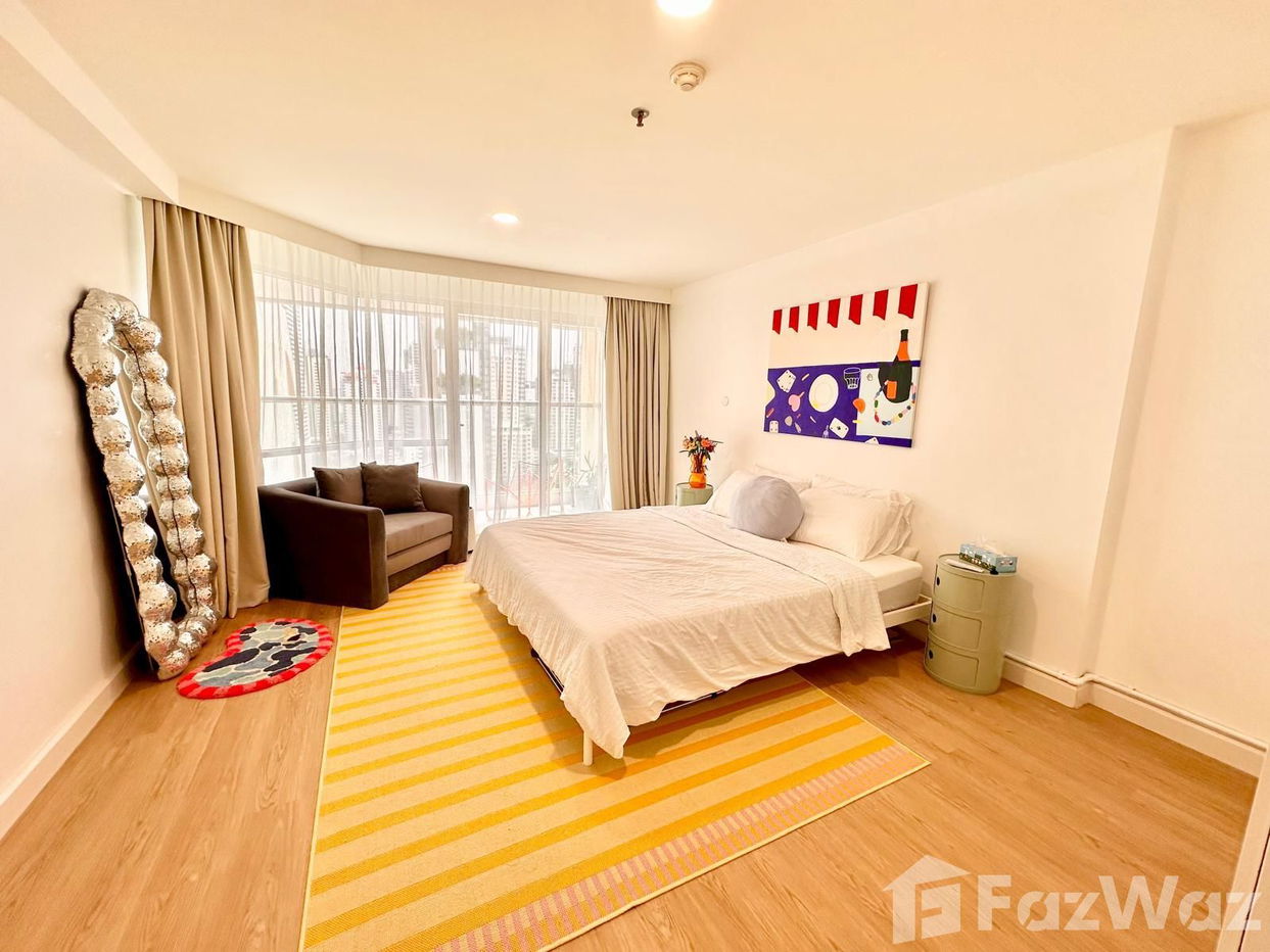 picture Bright Cheerful Renovated Unit Great Investment - 11/16