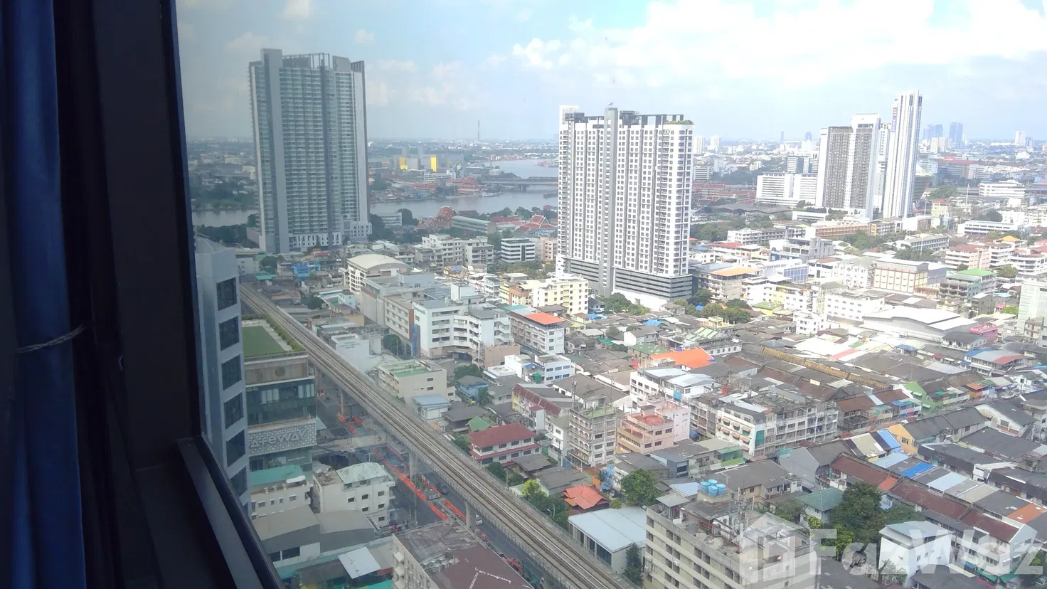 picture 30th Floor with City View & Chaopraya River a bit. - 9/22
