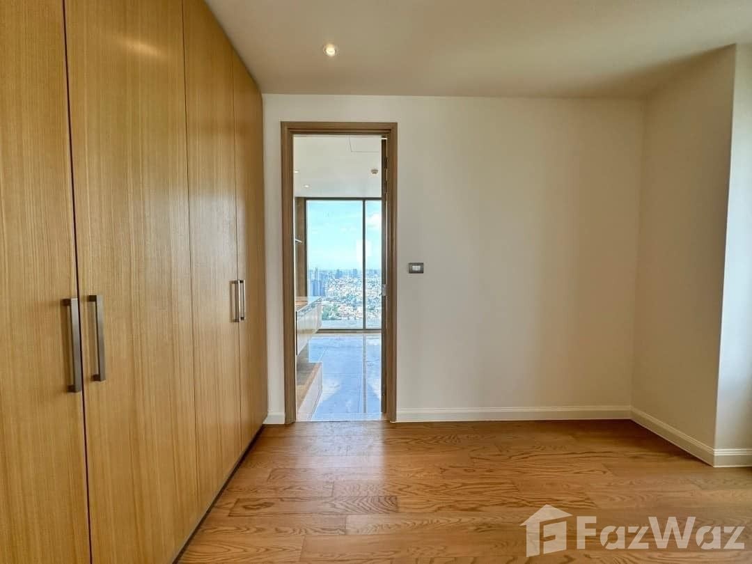 picture 4 Bedroom Condo for Sell at Magnolias Waterfront Residence - 7/10