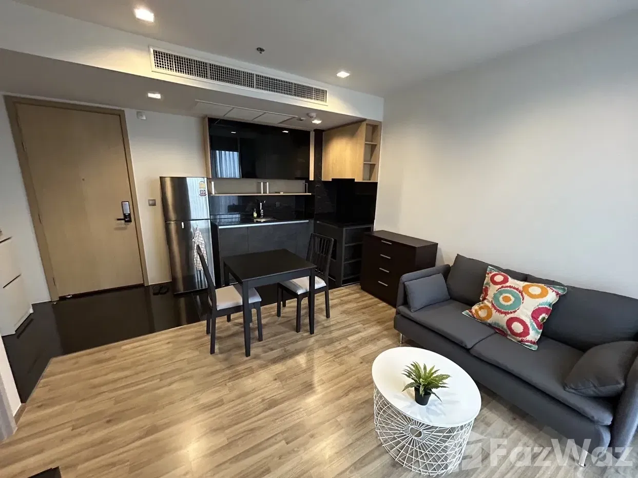 picture Great Unit with unblocked view - 1 Bedroom on 42 floor - 2/6