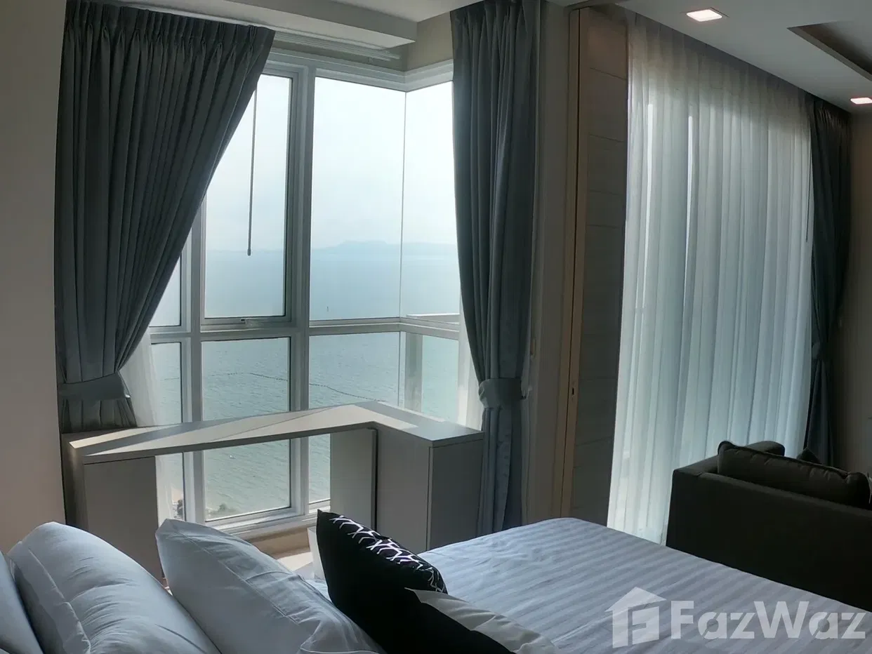 picture Beachfront Luxury Condominium at Jomtien Beach - 5/12