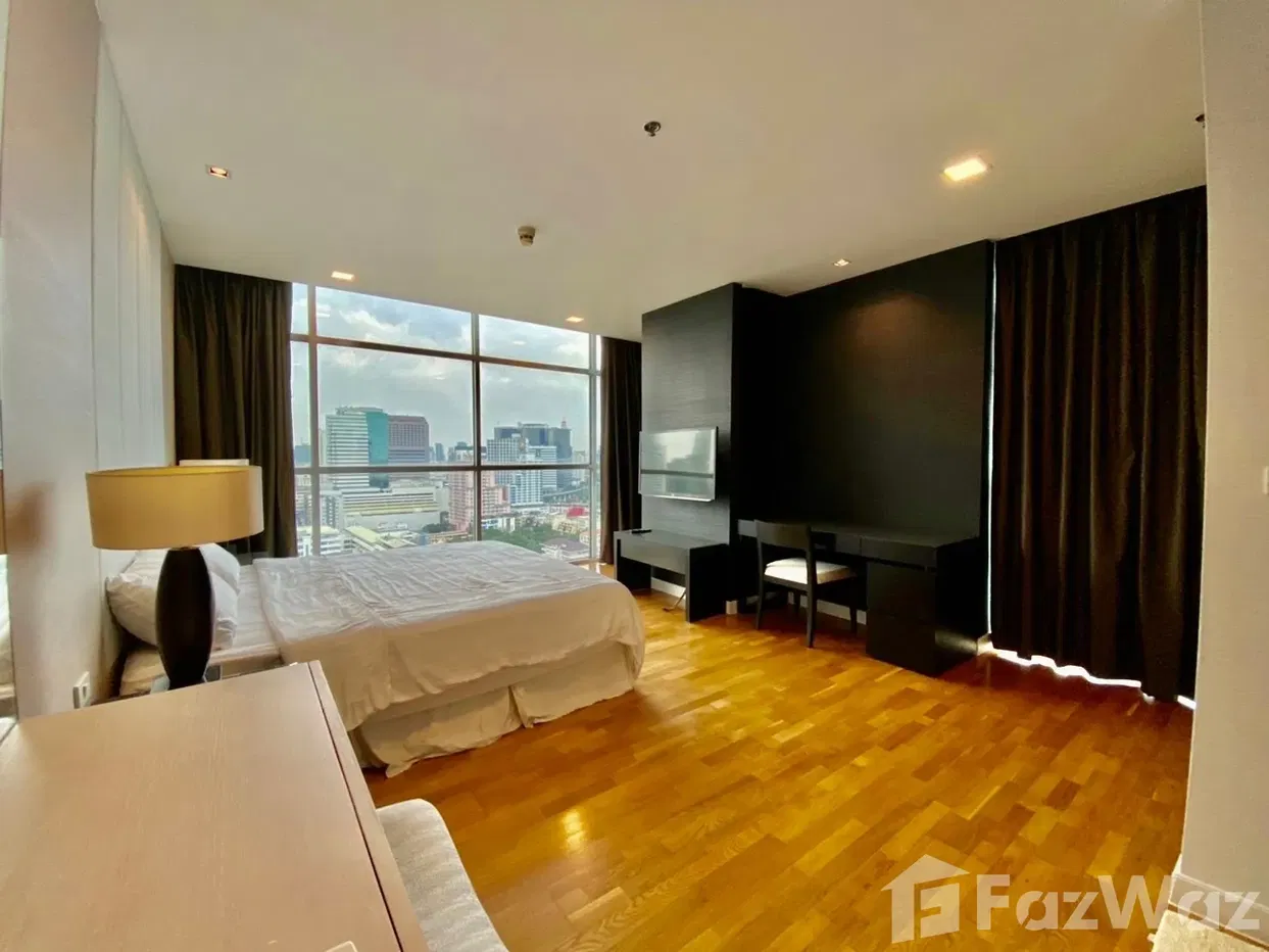 picture 2 Bedroom Condo for sale at Urbana Sathorn - 10/19