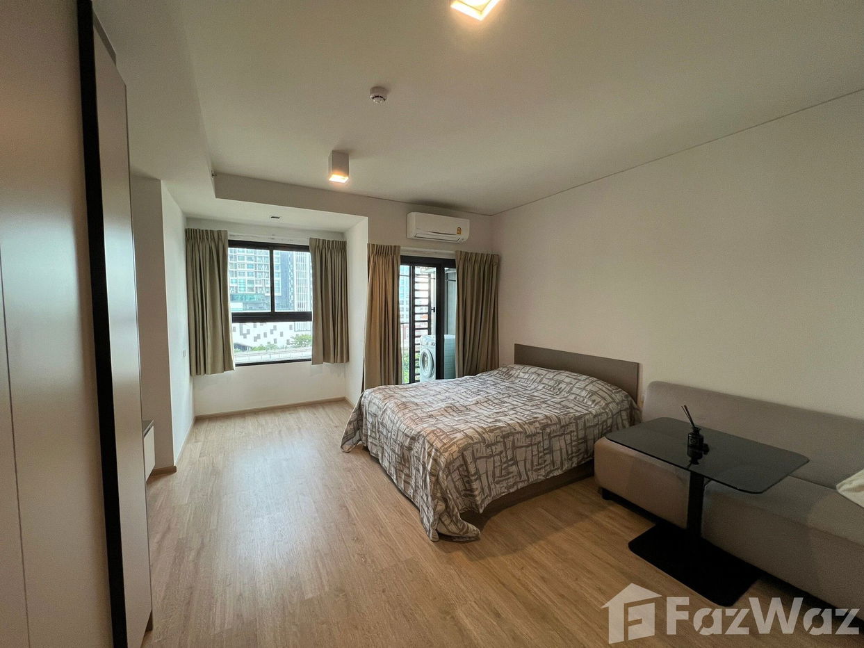 picture Studio Condo for sale at Ideo Sathorn Wongwianyai - 1/12