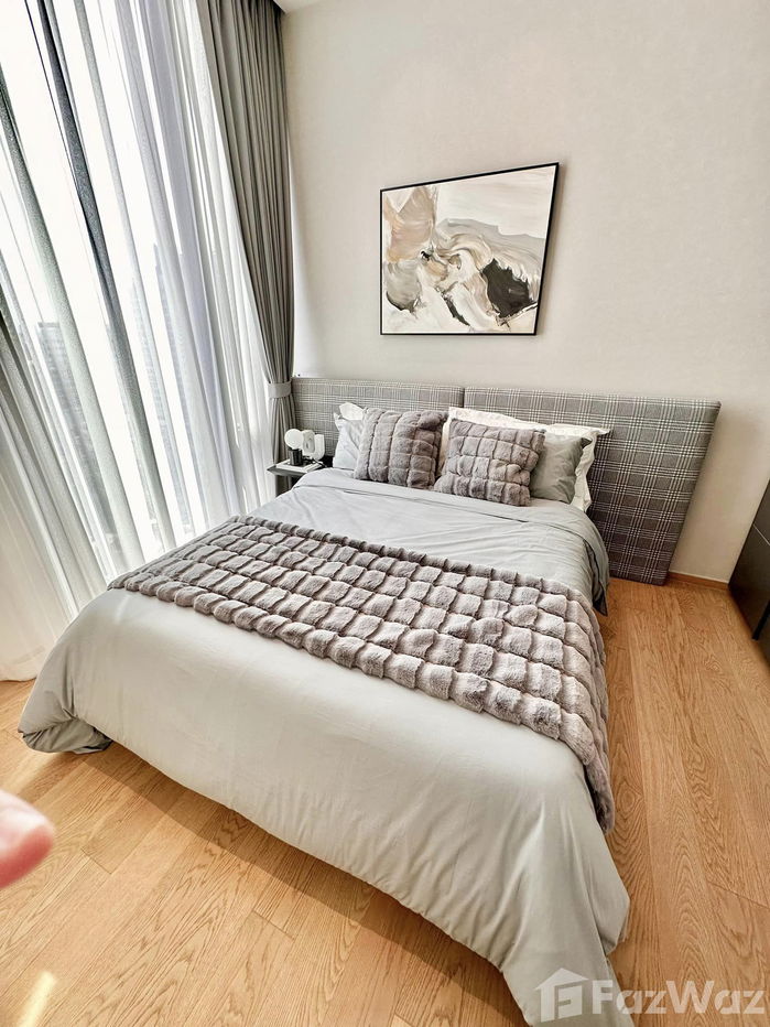 picture 2 Bedroom Condo for sale at 28 Chidlom - 10/18