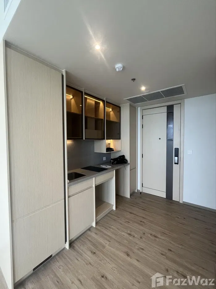 picture 1 Bedroom Beachfront Condo for Sale - 3/20