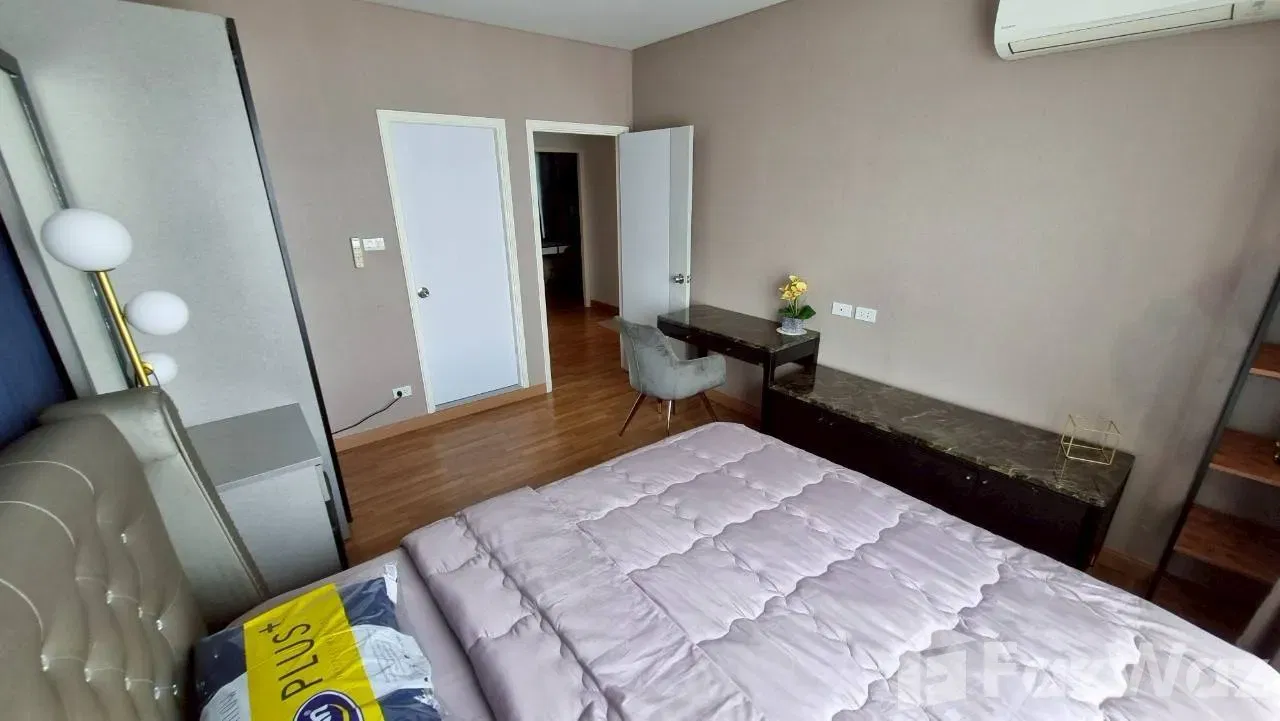 picture 3 Bedroom Condo for sale at Lumpini Place Ratchada-Sathu - 9/23