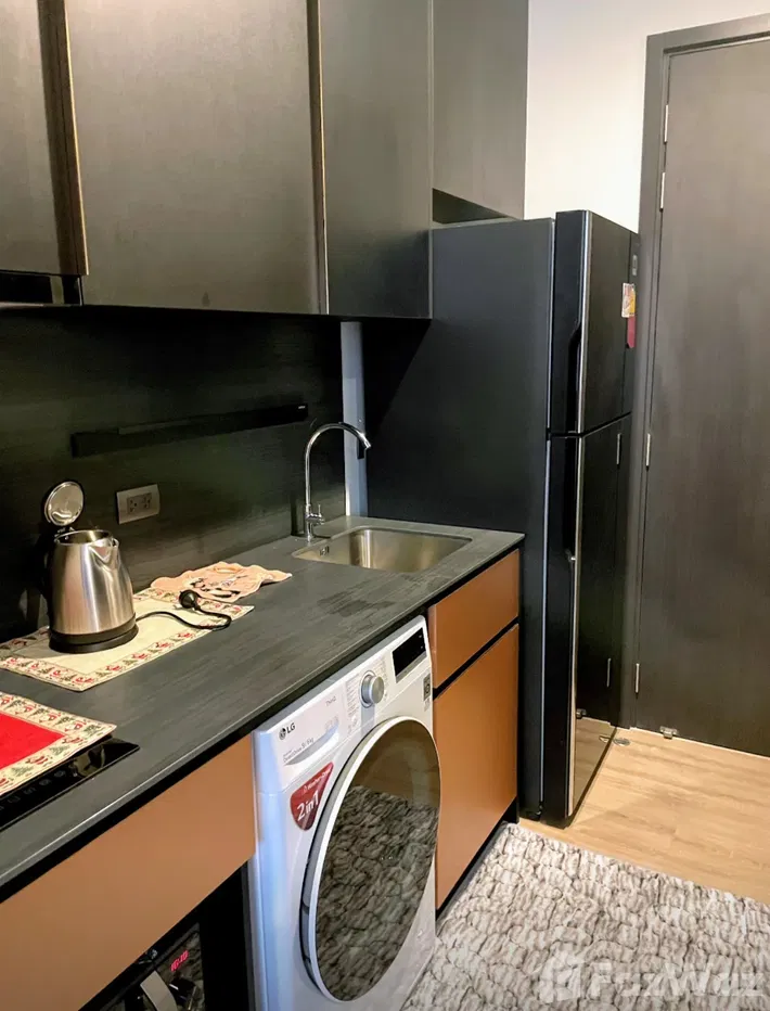 picture 86” 4K smart TV, smart Toilet, Wash & Dry machine etc. - 10/34