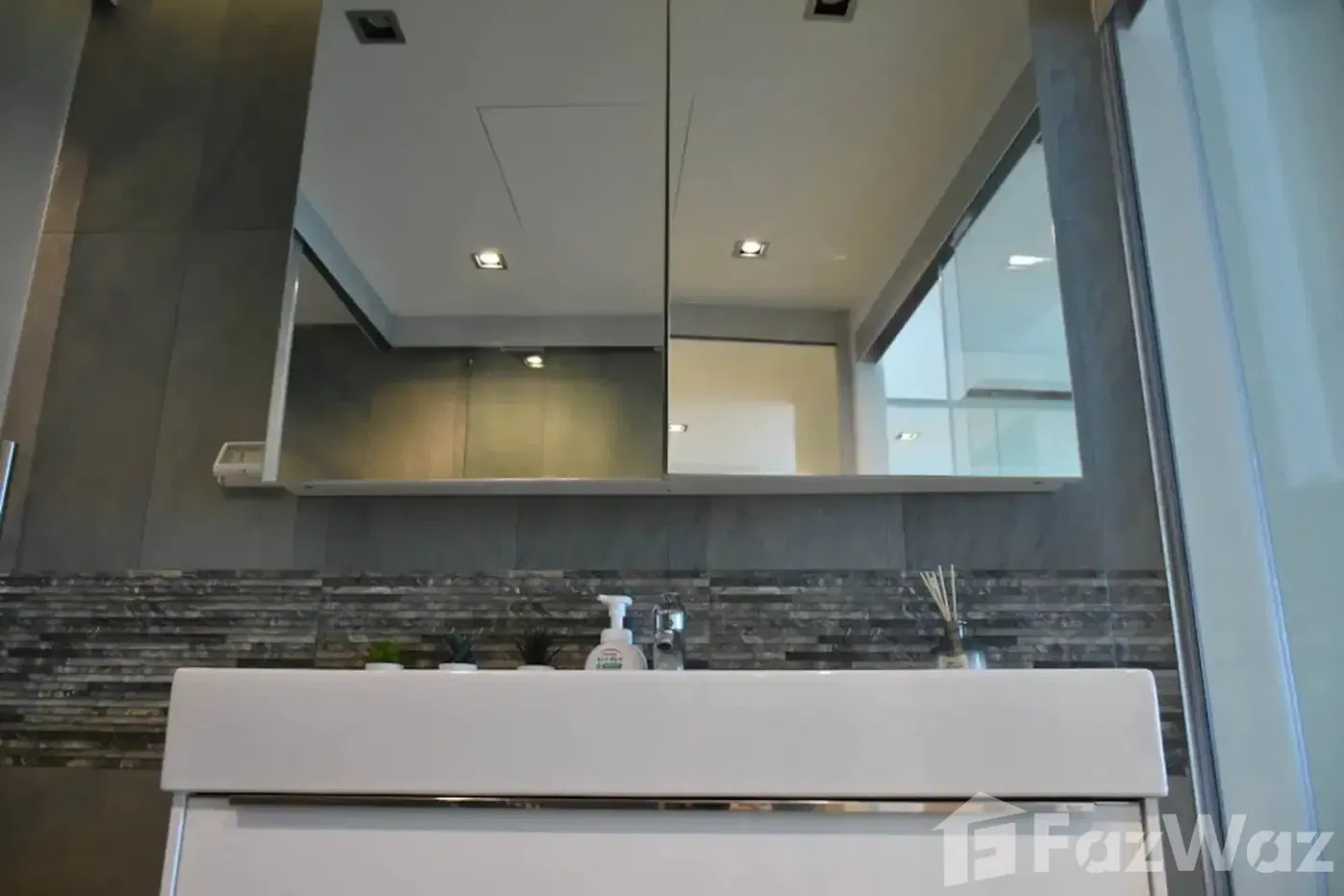 picture Luxury Living: Come to Unit 432 of the Sands for ฿81,864/SqM! - 10/14