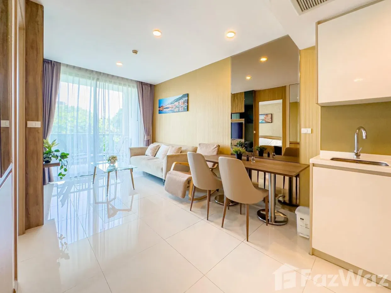 picture Luxury Seaview Condo at The Riviera Wongamat - 2/11