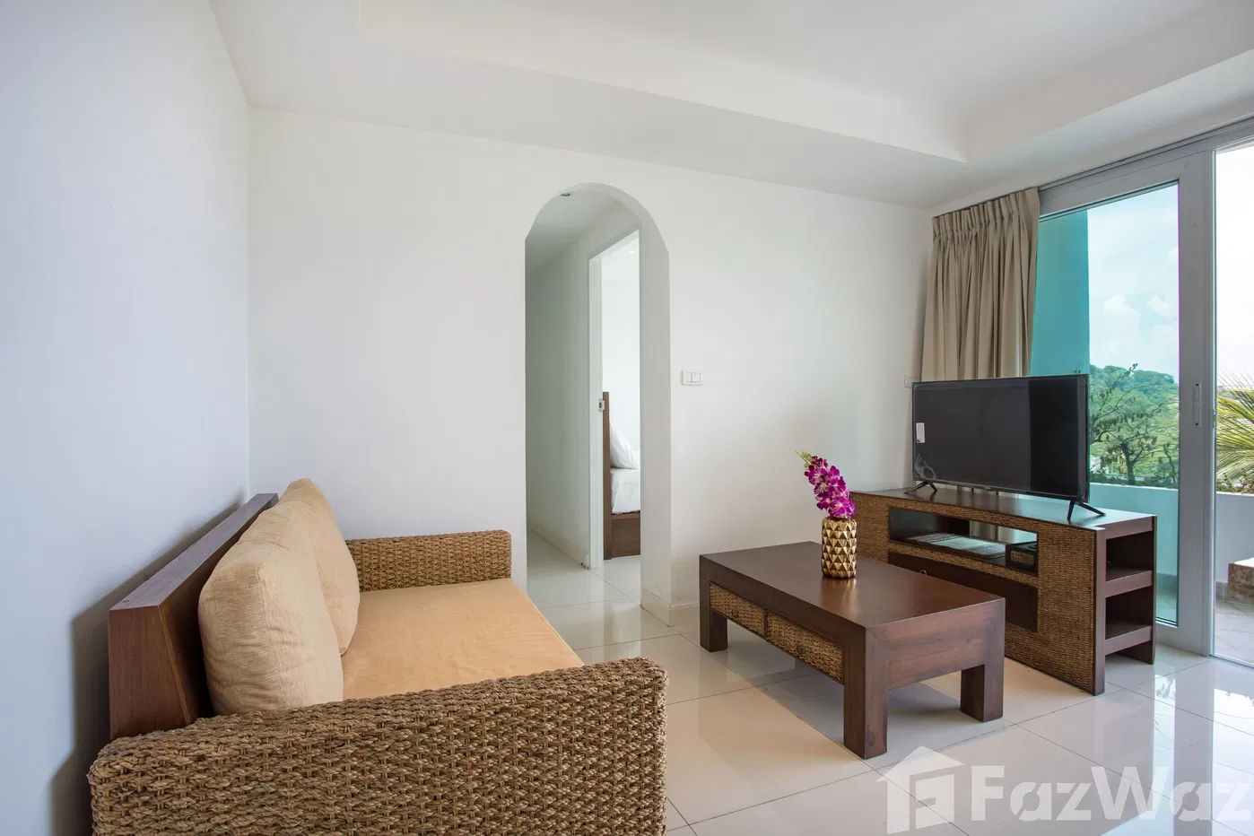 picture Sea View 1 Bedroom Corner Condo for Sale - 2/12